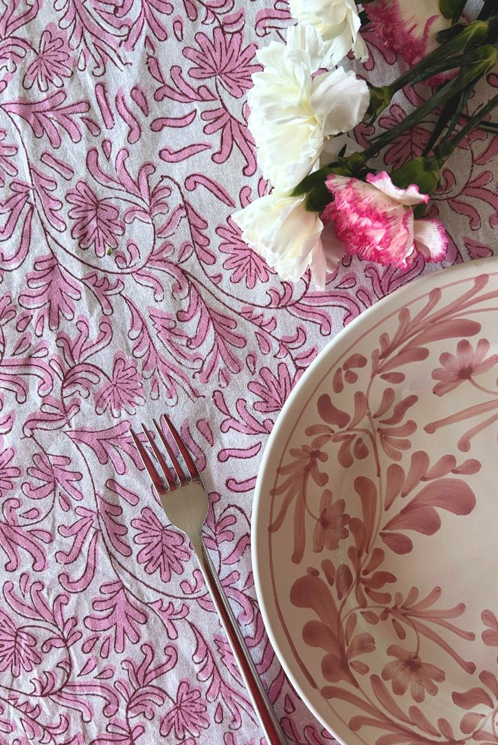 nappe rose matisse dimanche vaisselle