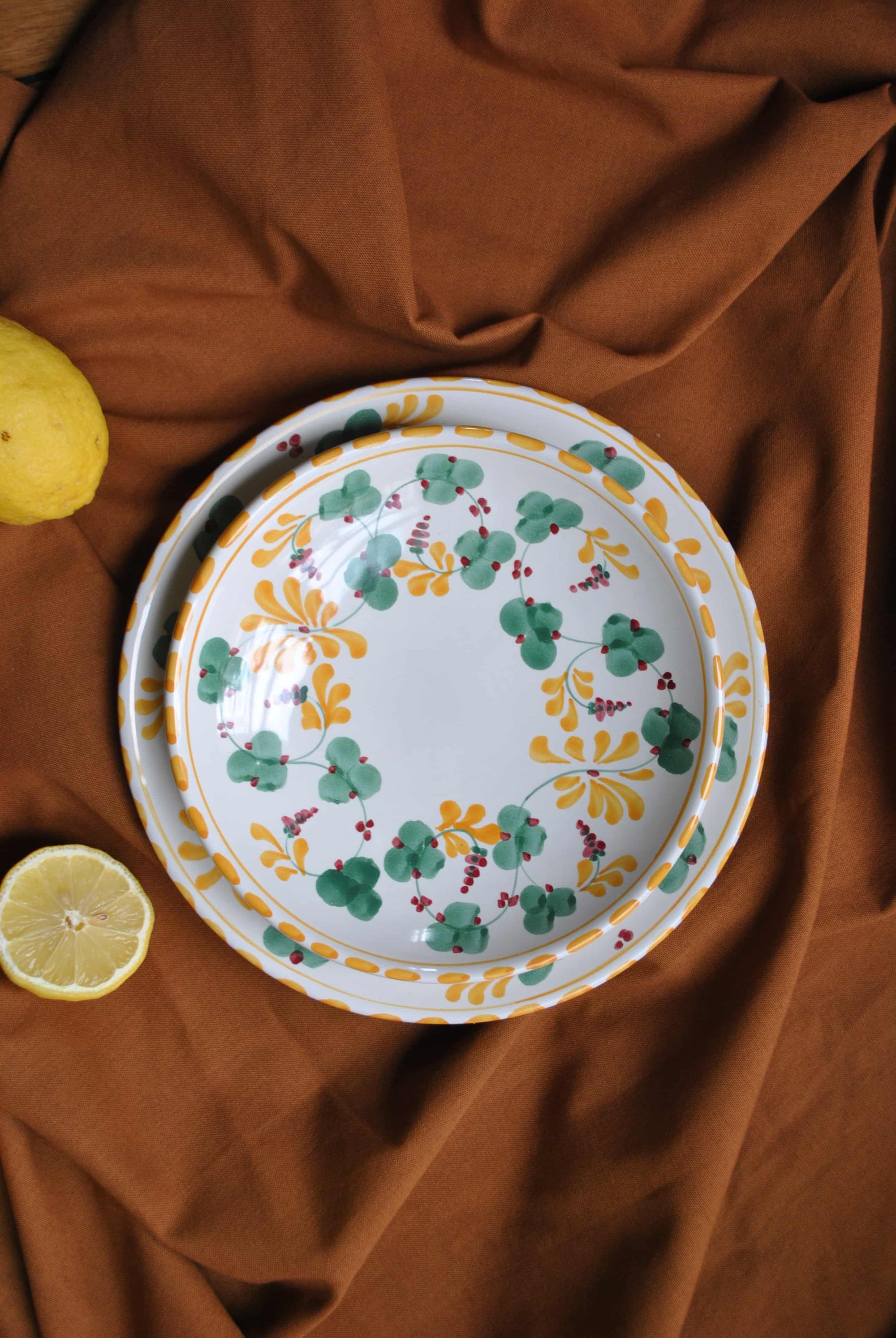 assiettes flore vert jaune dimanche vaisselle