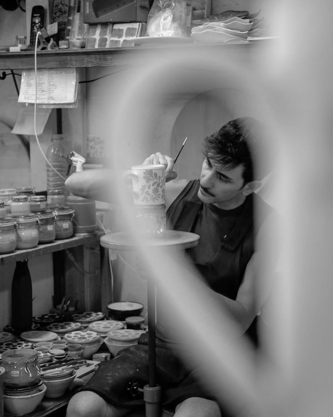 Assiette incurvée Flore Rose/Rouge