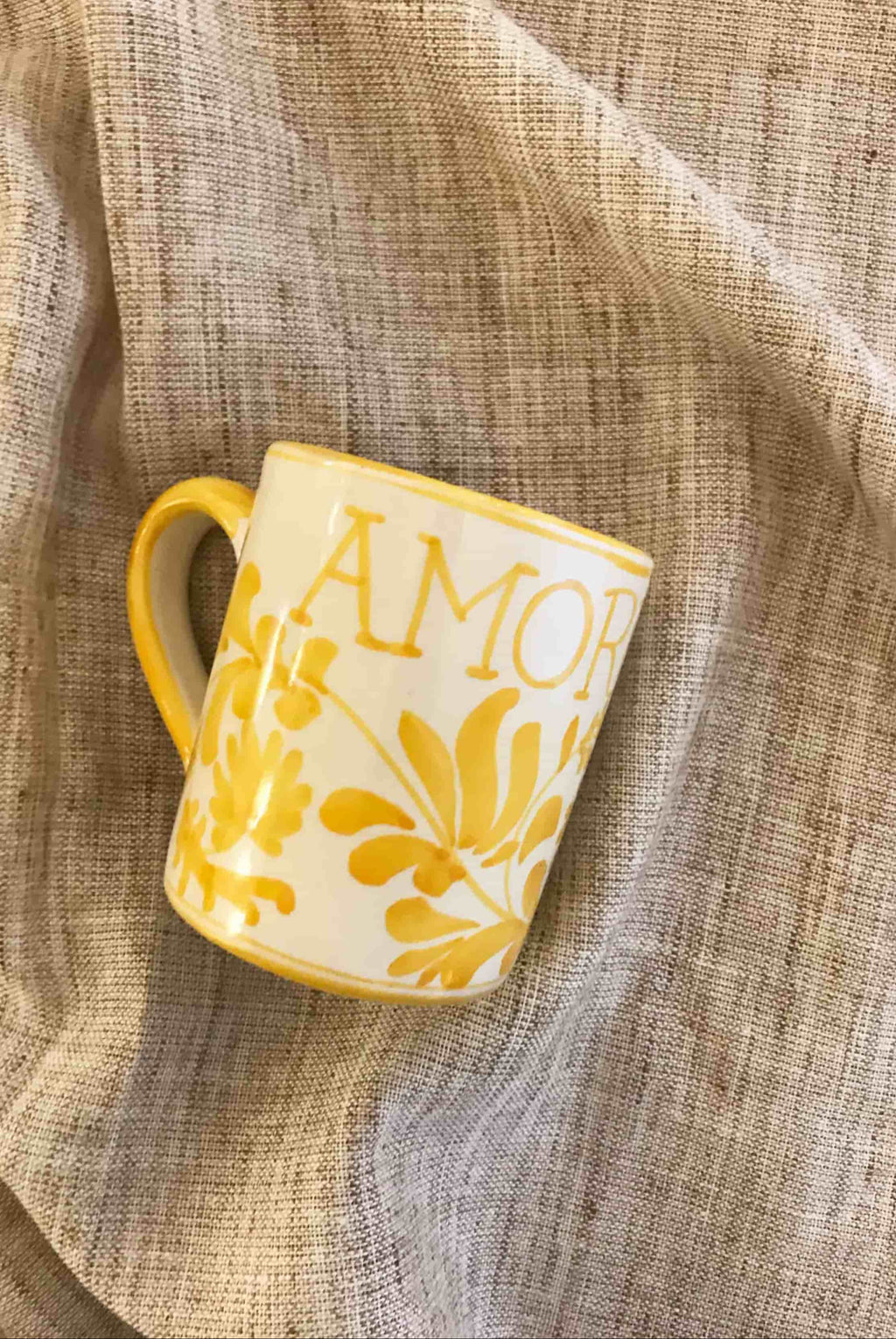 Mug amore mio jaune ocre dimanche vaisselle fabrication italie