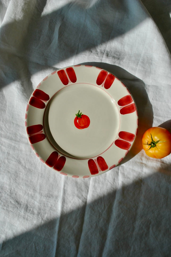 grande assiette tomate dimanche vaisselle