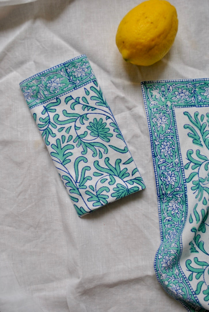 serviettes de table vertes dimanche vaisselle artisanales