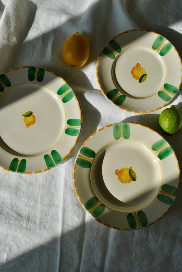 assiettes citron dimanche vaisselle italie